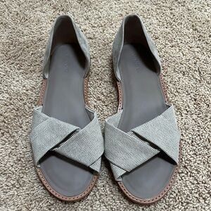 Vince 6.5 M cotton/suede Idara twisted front D’Orsay flats.